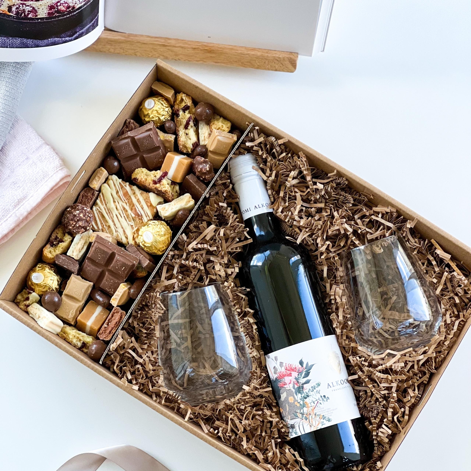 WINE GIFT BOX